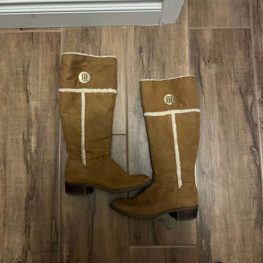 Tommy Hilfiger Women's Cognac Suede Sherpa Lined Tall Winter Boots